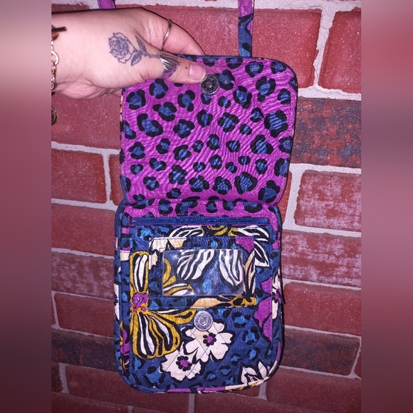 Vera Bradley crossbody purse - Picture 4 of 5